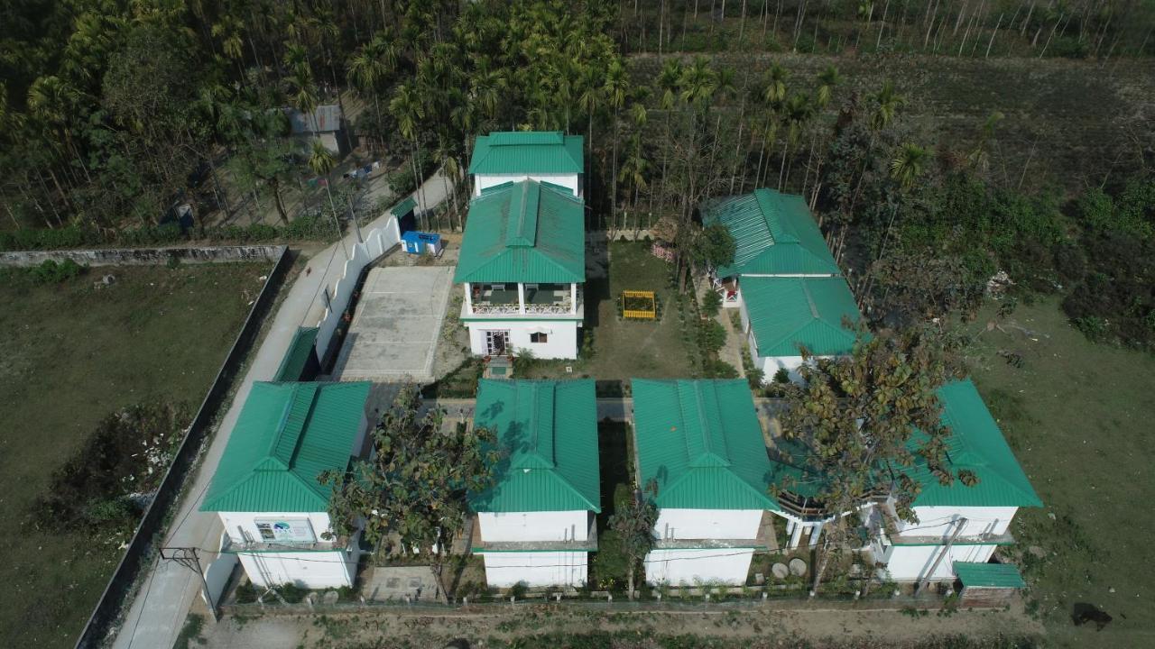 Jaldapara Forest Tourist Lodge Jftl Madari Hat Exterior foto